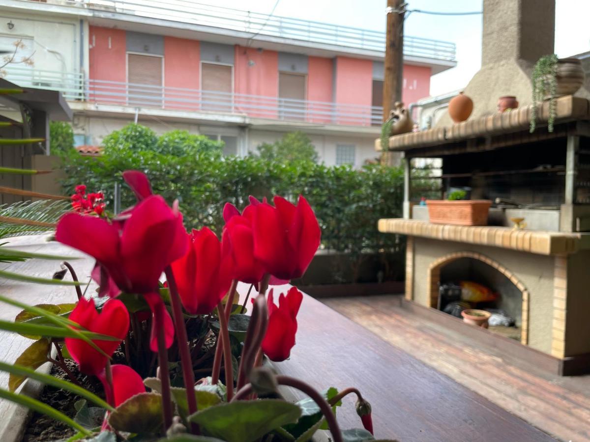 Triptolemus Stay Inn Elefsina Bagian luar foto
