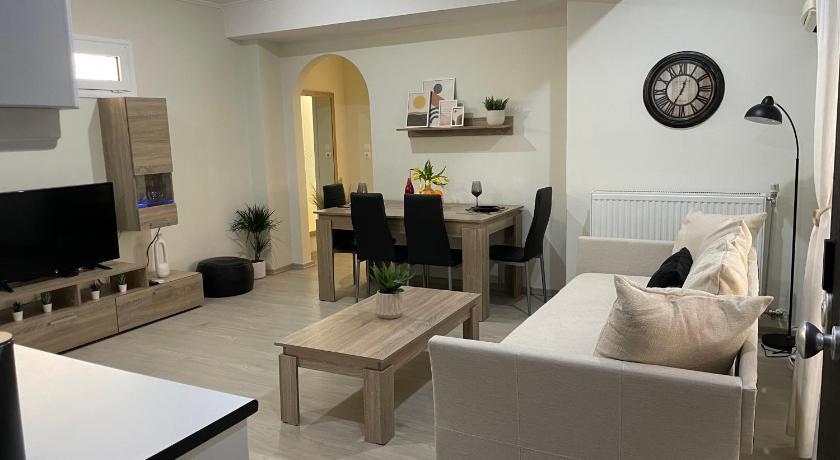 Triptolemus Stay Inn Elefsina Bagian luar foto
